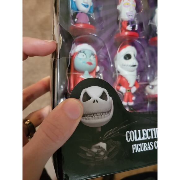 The Nightmare Before Christmas 6‎ Piece Set Collectible Figures NEW - Picture 3 of 3